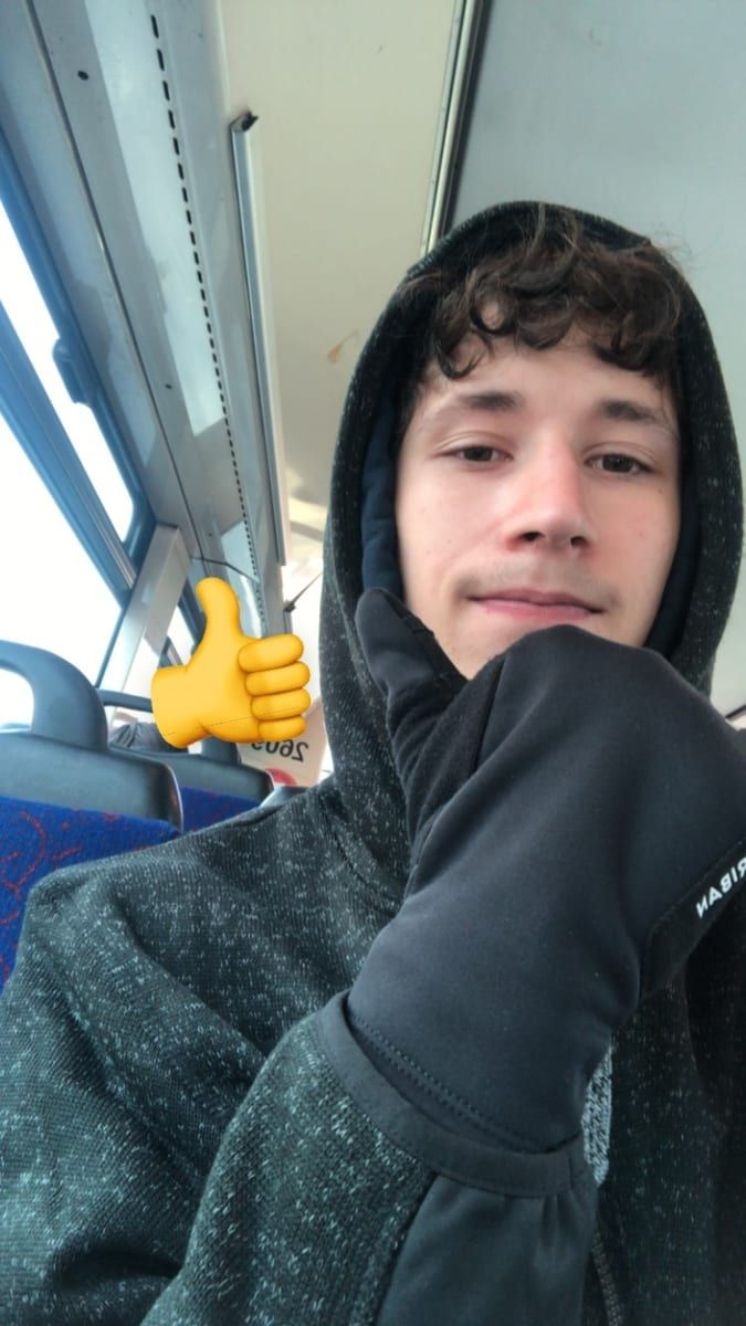 Evens - Bars gay à Zwingen Profil de Evens, 36 ans, Bars gay à Zwingen (Bâle-Campagne)